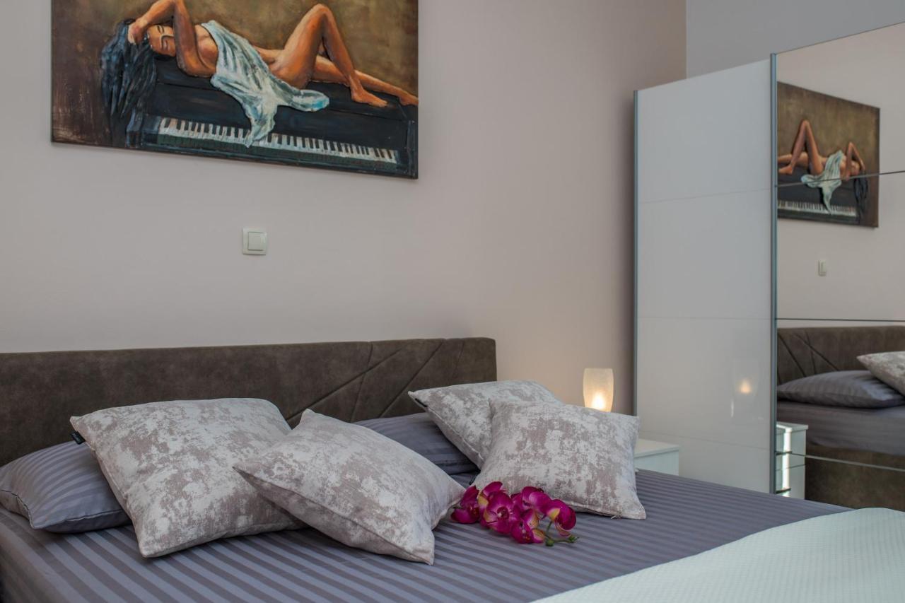 Luxury Apartments Tafra Lokva Rogoznica Esterno foto